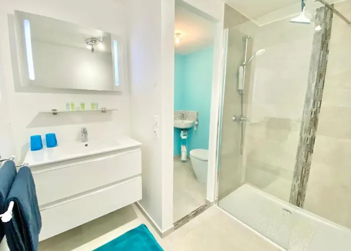 Beautiful For 5 With Swimming Pool *