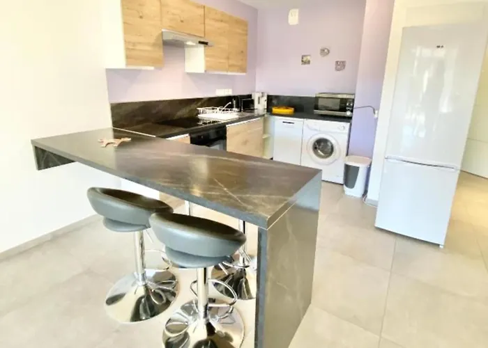 Beautiful For 5 With Swimming Pool Apartman *